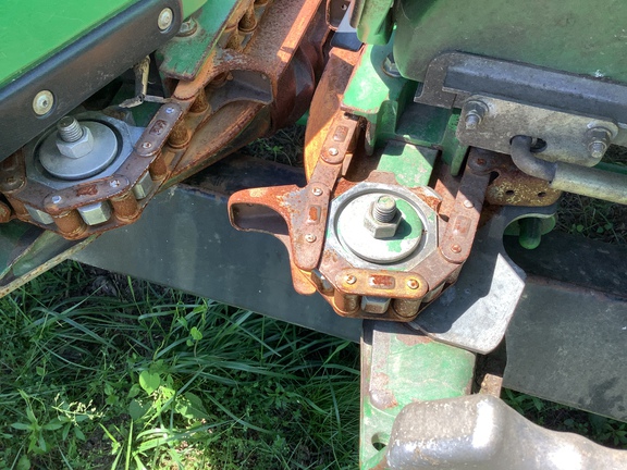 Photo of 2011 John Deere 608C