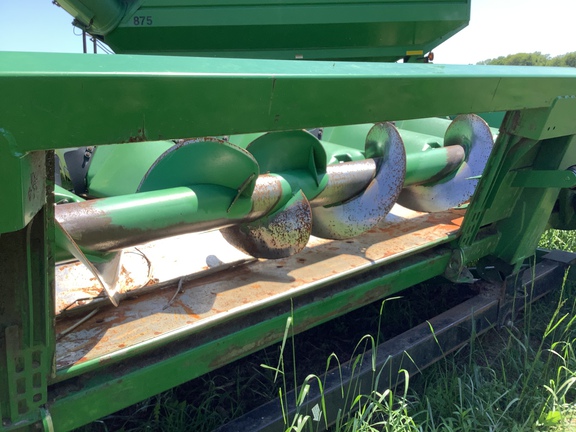 Photo of 2011 John Deere 608C