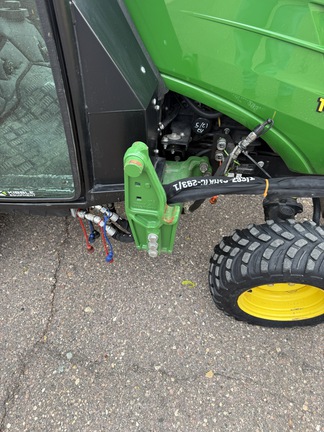 2022 John Deere 1025R - Photo6