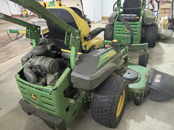 Used 2023 John Deere Z950M Zero Turn Mowers at Koenig Equipment in Richmond, IN - Photo6