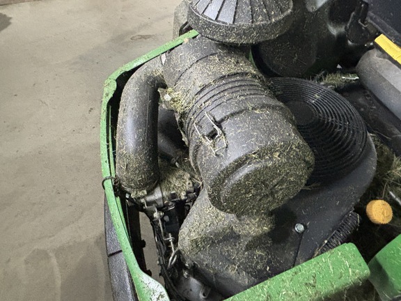 Used 2023 John Deere Z950M Zero Turn Mowers at Koenig Equipment in Richmond, IN - Photo12