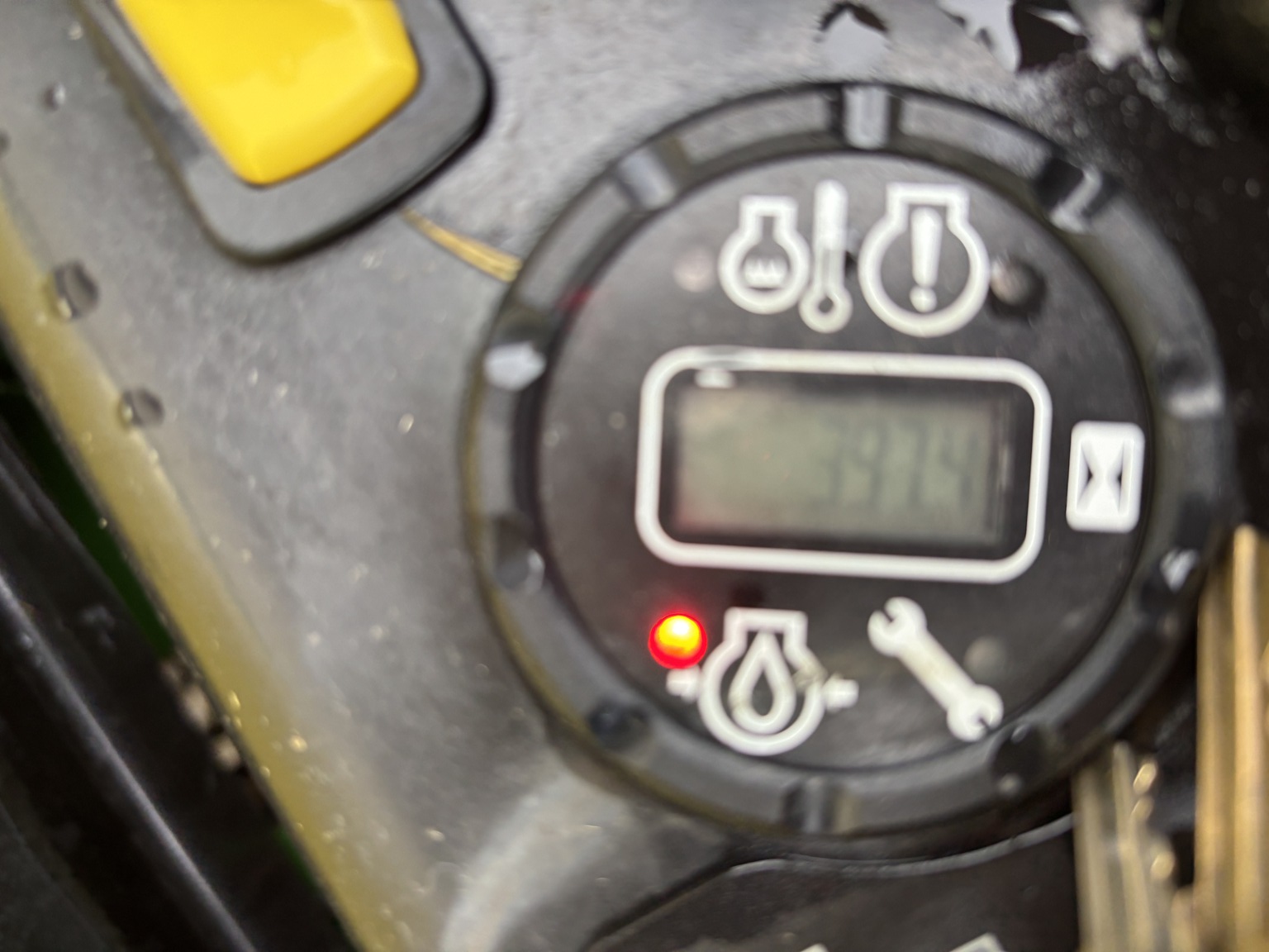 Used 2023 John Deere Z950M Zero Turn Mowers at Koenig Equipment in Richmond, IN - PhotoXL6