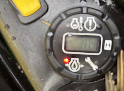 Used 2023 John Deere Z950M Zero Turn Mowers at Koenig Equipment in Richmond, IN - Photo6