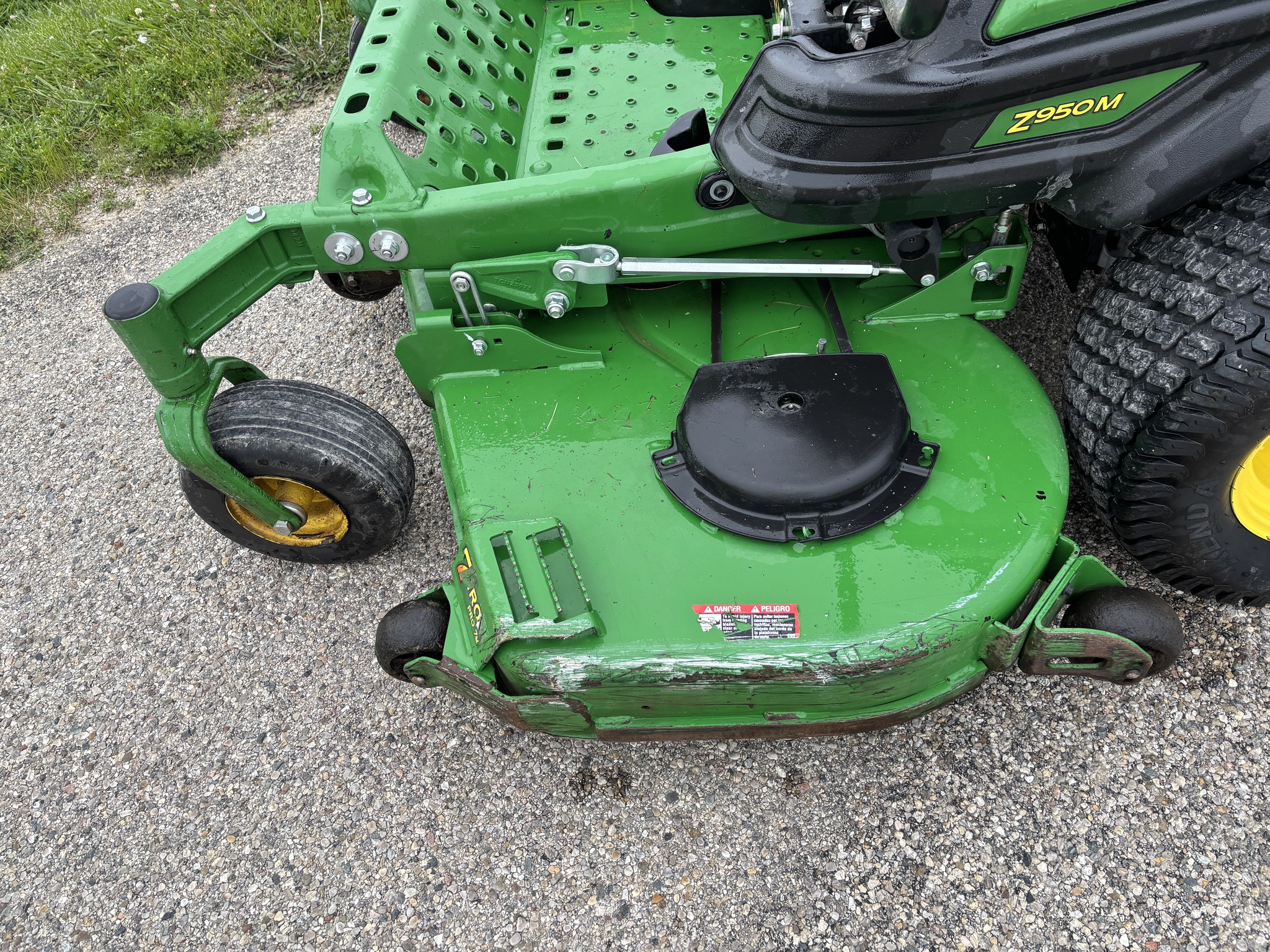Used 2023 John Deere Z950M Zero Turn Mowers at Koenig Equipment in Richmond, IN - PhotoXL8