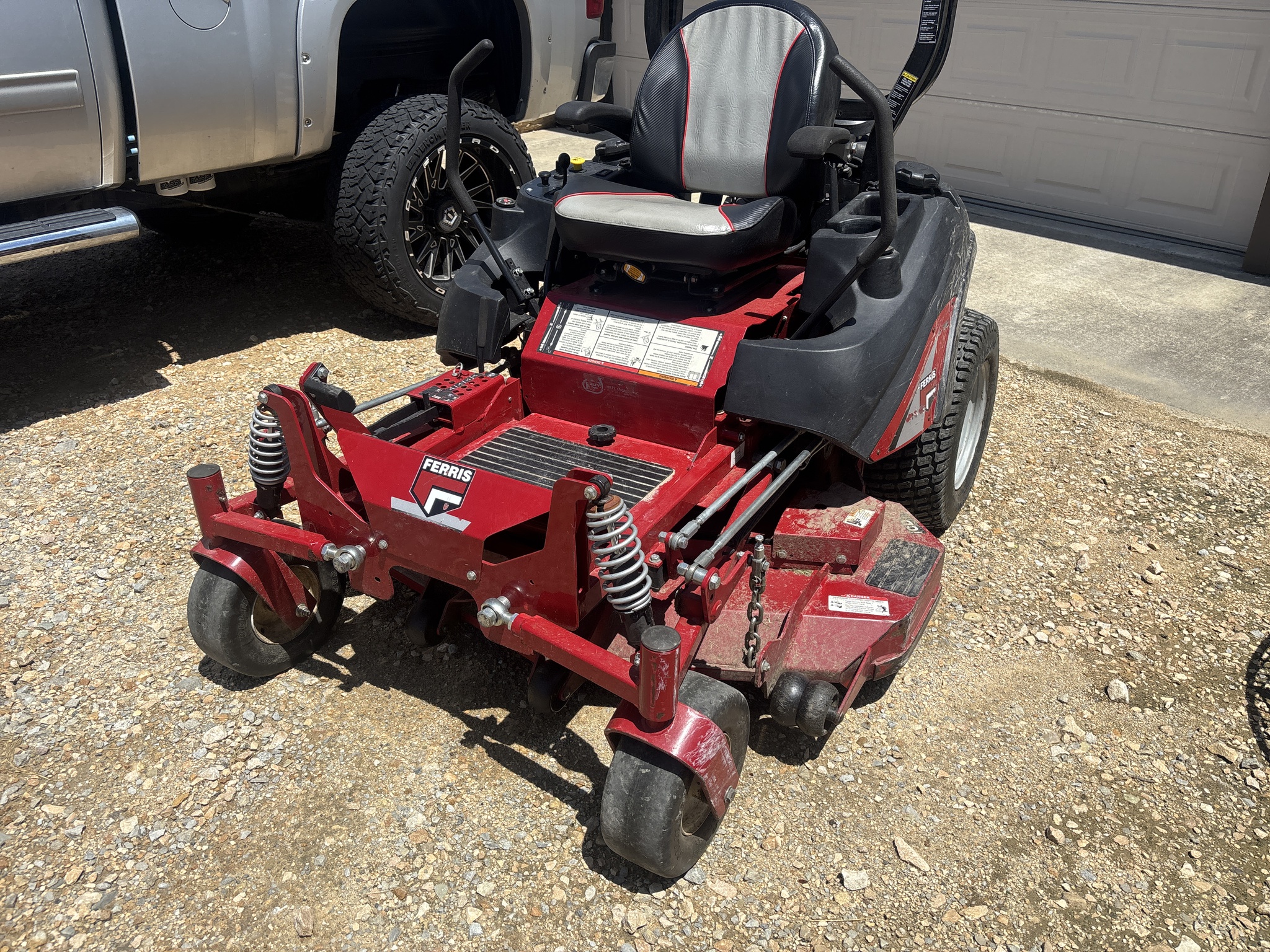 Used 2016 Ferris IS2100Z BV26 Zero Turn Mowers at Koenig Equipment in Tipp City, OH - PhotoXL10