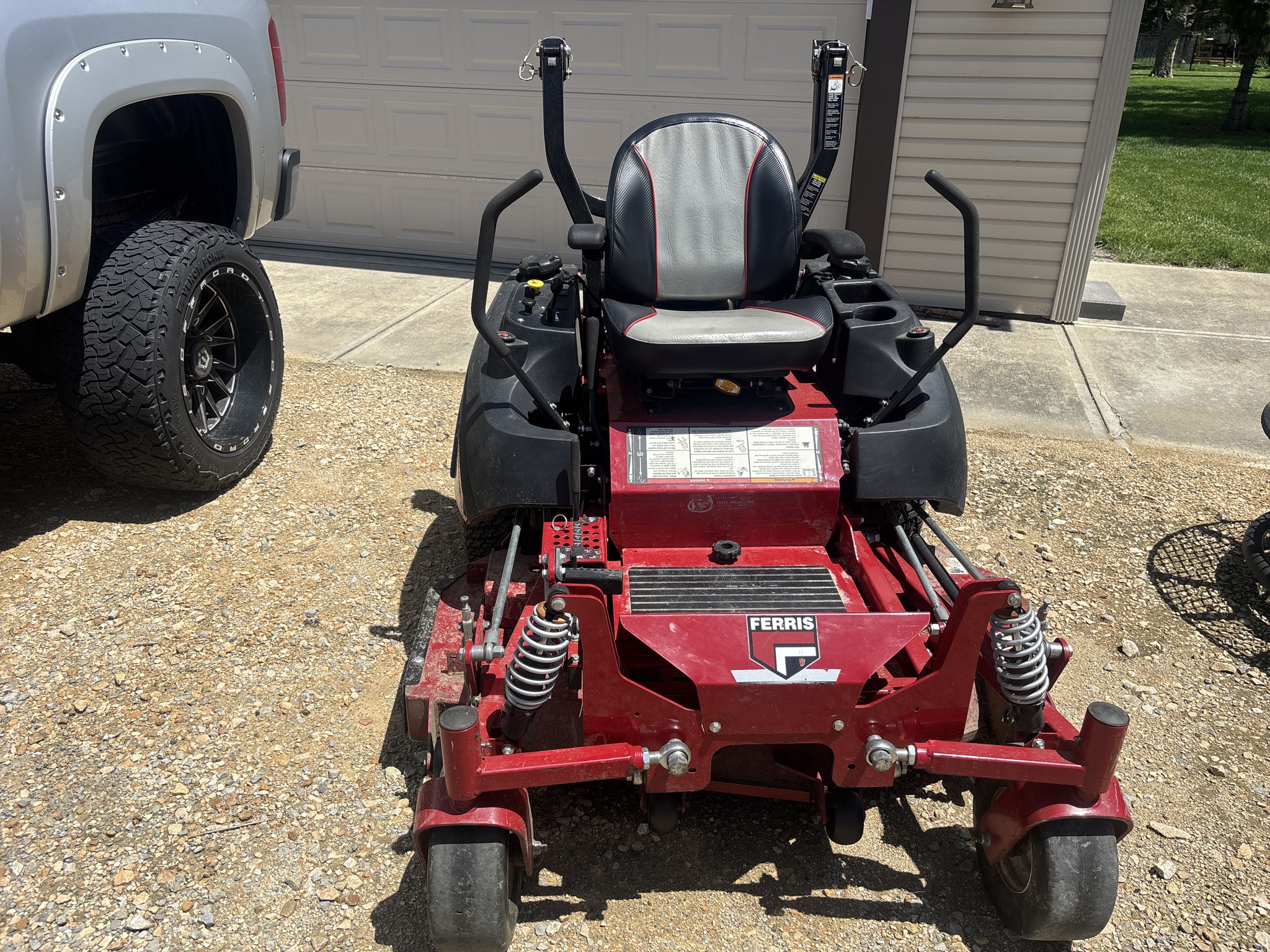 Used 2016 Ferris IS2100Z BV26 Zero Turn Mowers at Koenig Equipment in Tipp City, OH - PhotoXL15