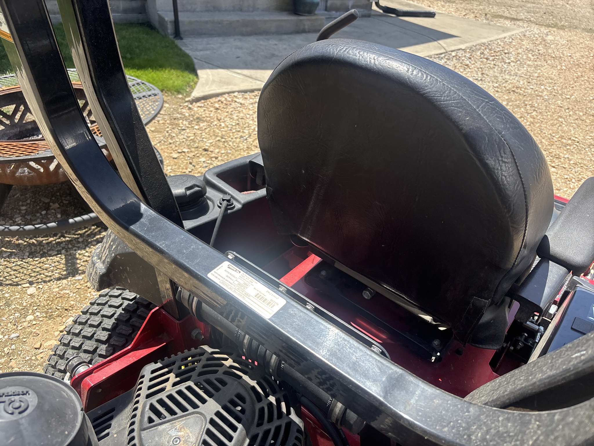 Used 2016 Ferris IS2100Z BV26 Zero Turn Mowers at Koenig Equipment in Tipp City, OH - PhotoXL17