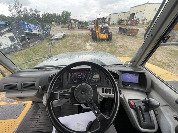 2016 Komatsu HM400-5