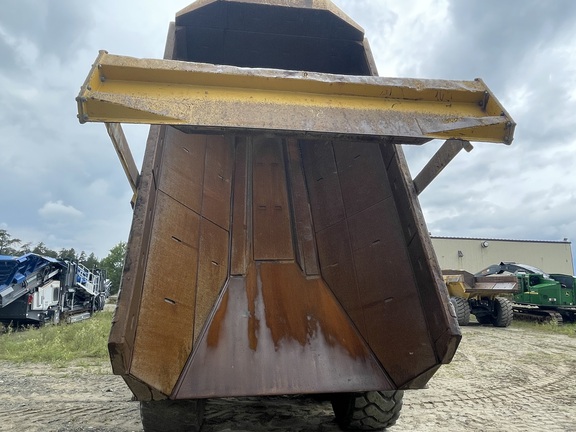2016 Komatsu HM400-5