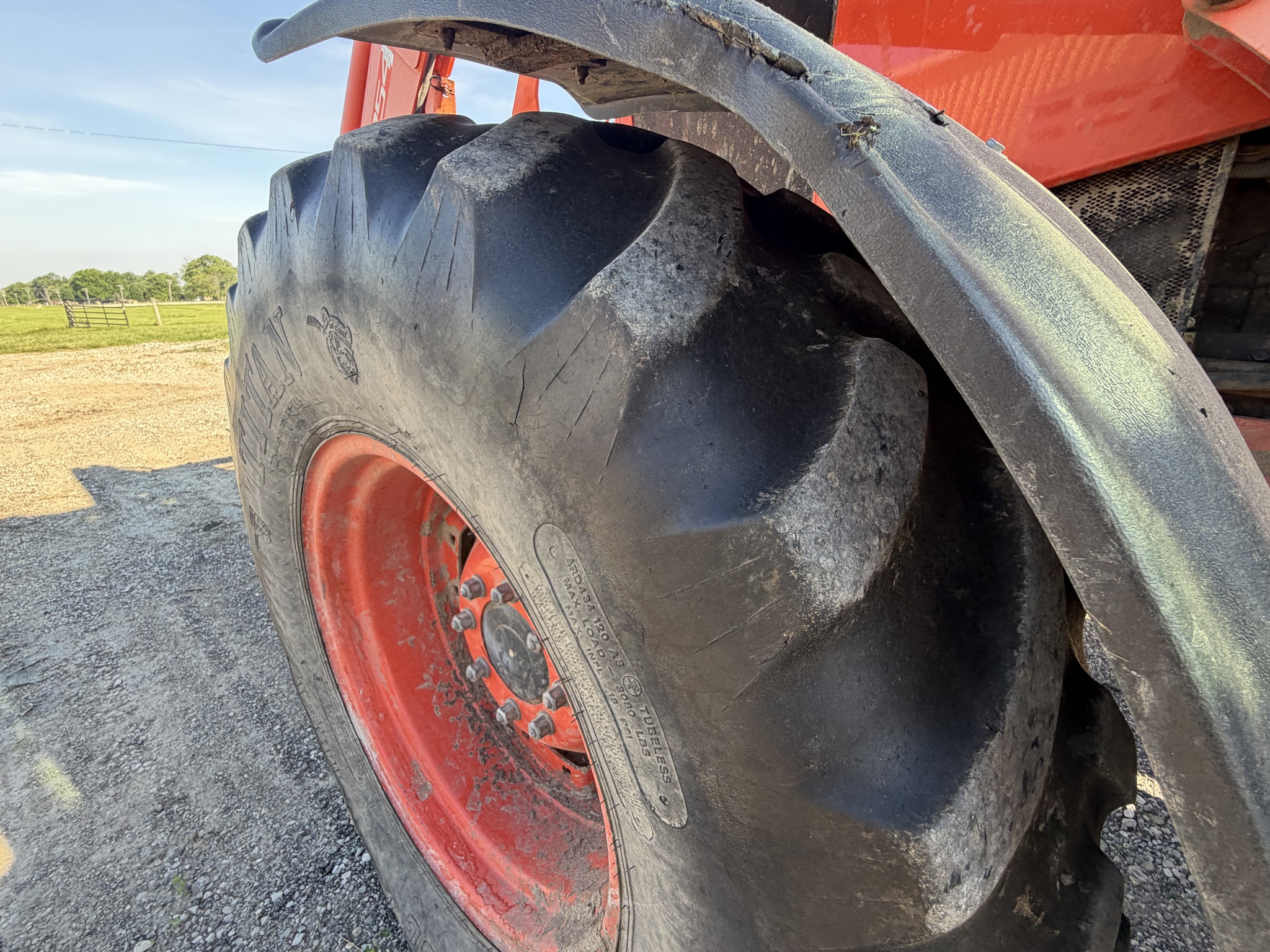 Used 2013 Kubota M135GX Utility Tractors at Koenig Equipment in Franklin, IN - PhotoXL11
