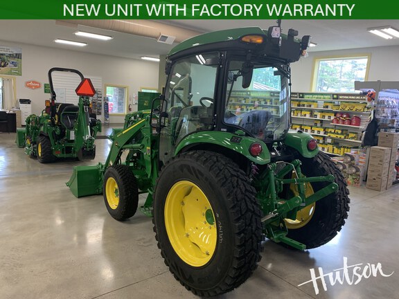 Photo of 2025 John Deere 4052R