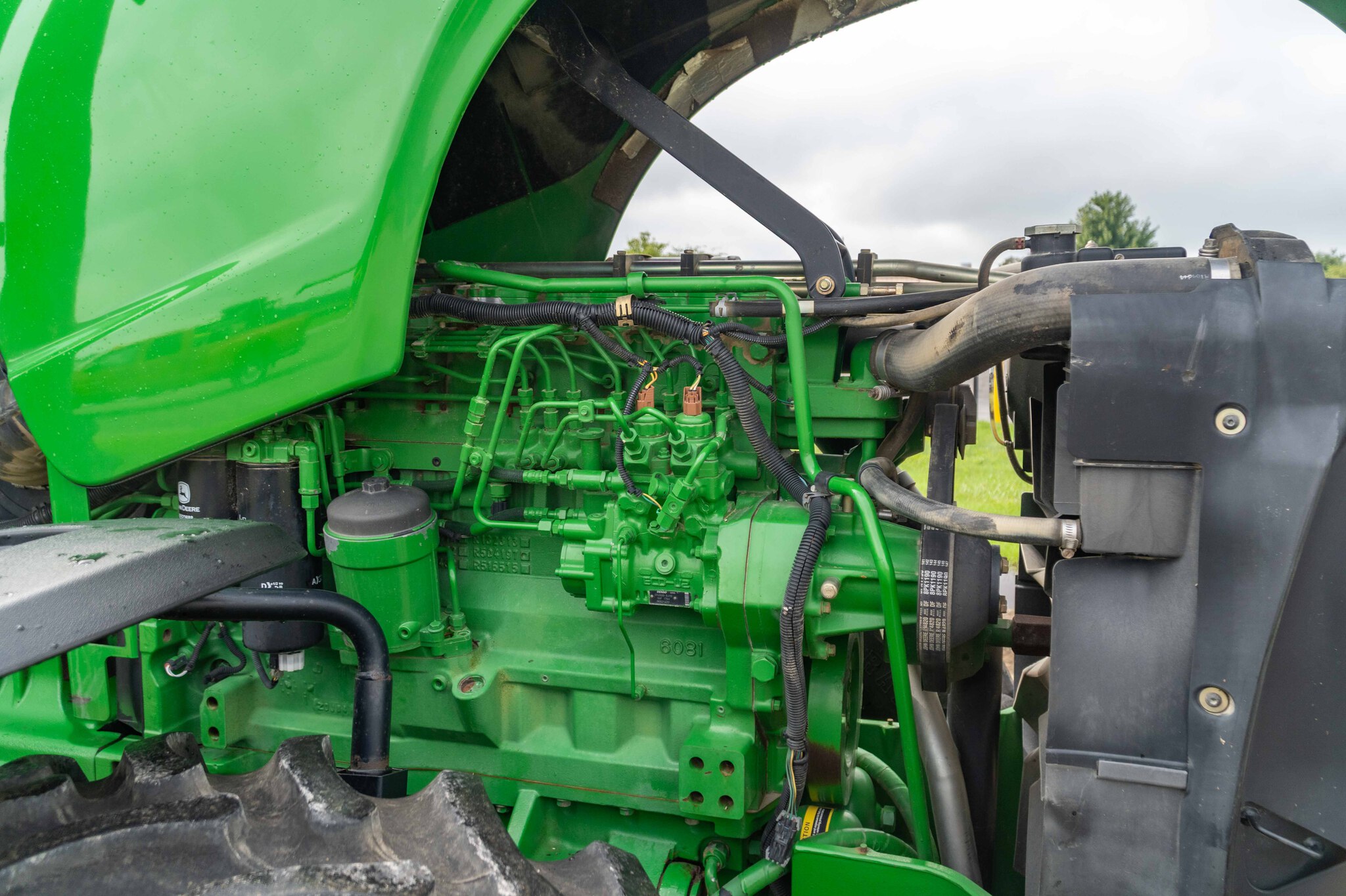 Used 2004 John Deere 8320 Row Crop Tractors at Koenig Equipment in Anna, OH - PhotoXL23