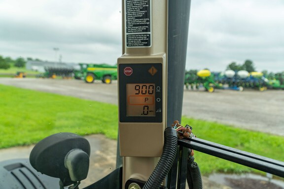 Used 2004 John Deere 8320 Row Crop Tractors at Koenig Equipment in Anna, OH - Photo30
