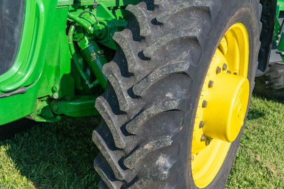 Used 2004 John Deere 8320 Row Crop Tractors at Koenig Equipment in Anna, OH - Photo12