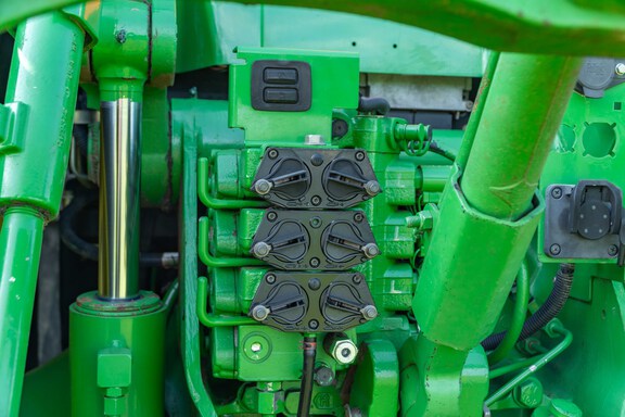 Used 2004 John Deere 8320 Row Crop Tractors at Koenig Equipment in Anna, OH - Photo15