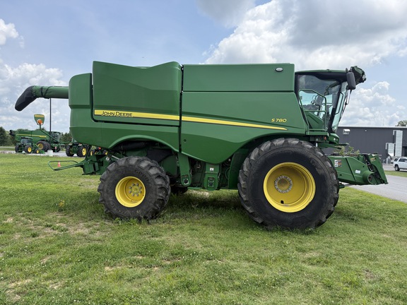 Photo of 2023 John Deere S780