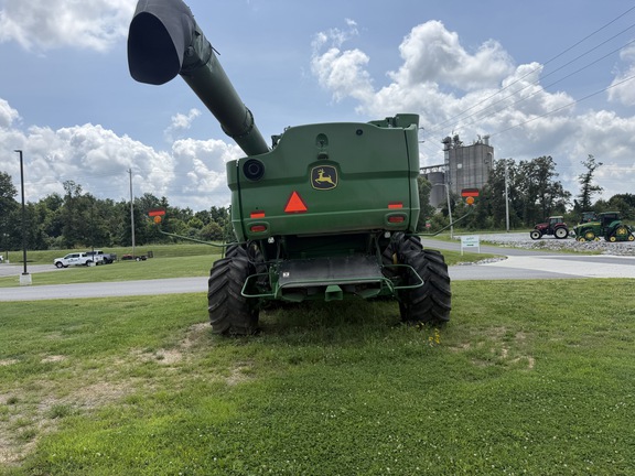 Photo of 2023 John Deere S780