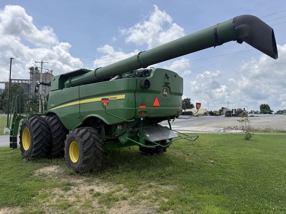 Photo of 2023 John Deere S780