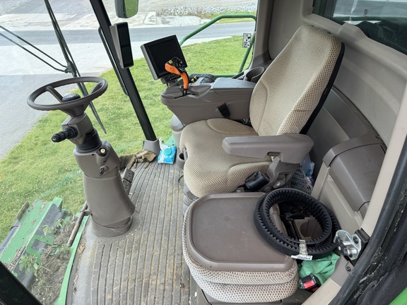 Photo of 2023 John Deere S780