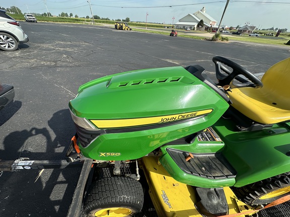 Photo of 2016 John Deere X590