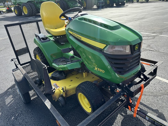 Photo of 2016 John Deere X590