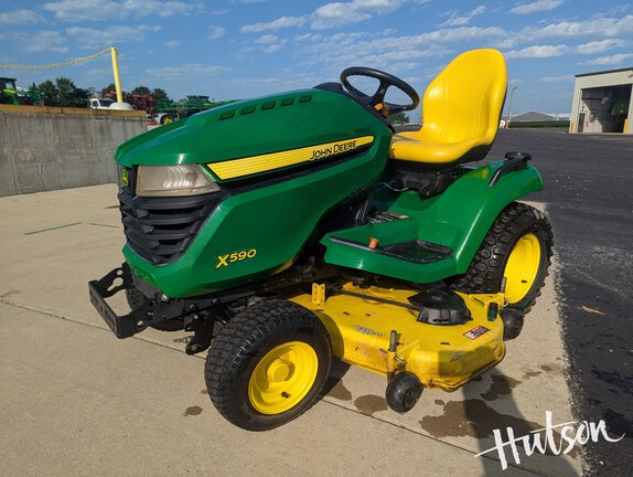 Photo of 2016 John Deere X590