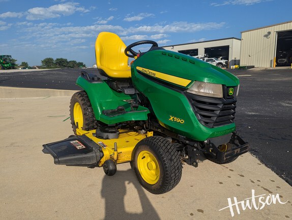 Photo of 2016 John Deere X590