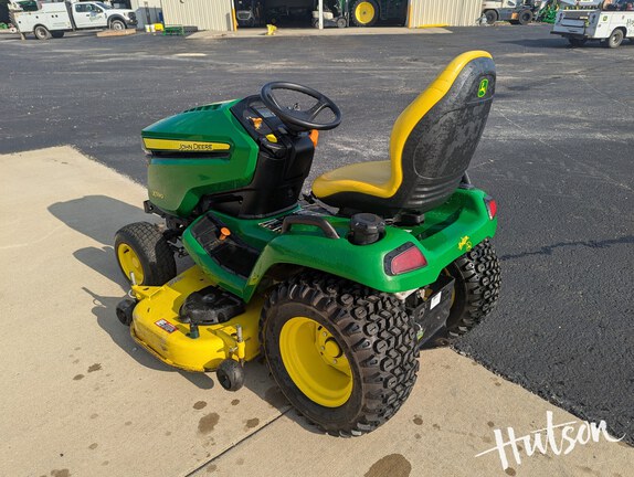 Photo of 2016 John Deere X590