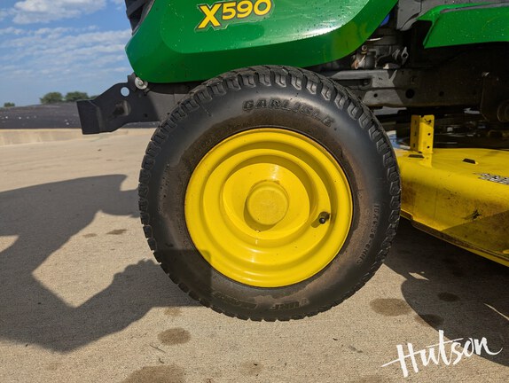 Photo of 2016 John Deere X590
