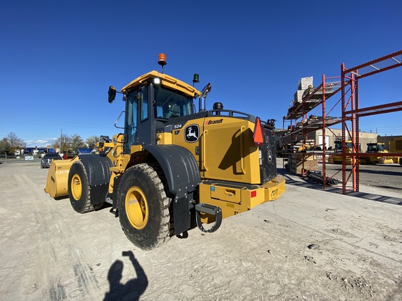 2023 John Deere 524 P