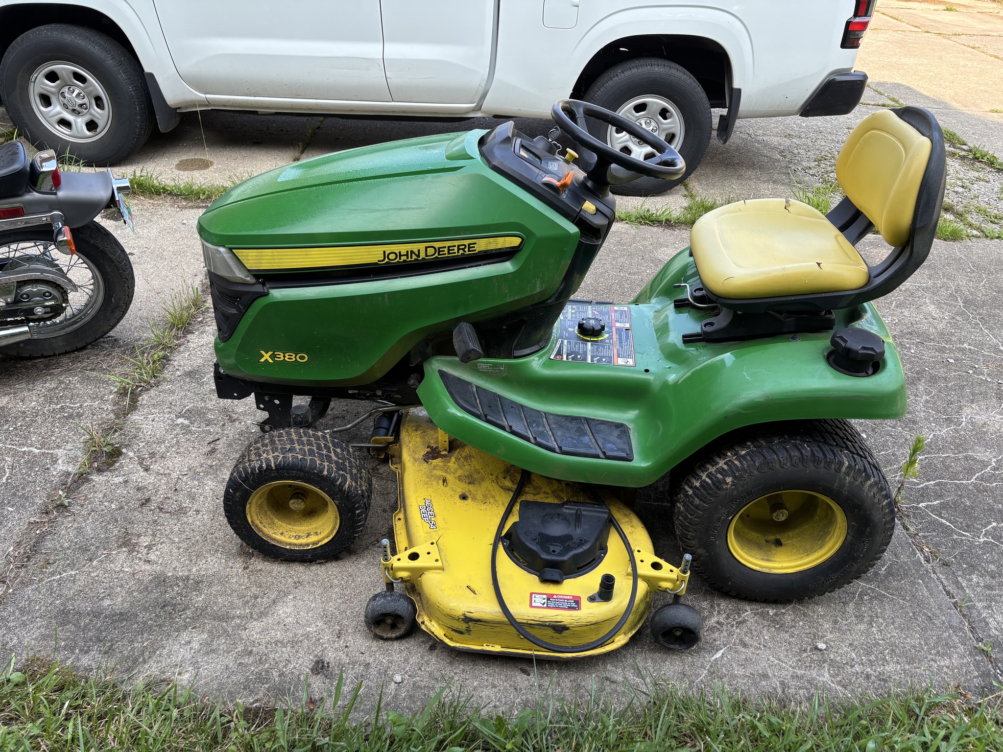 Used 2018 John Deere X380 Lawn & Garden Tractors at Koenig Equipment in Oxford, OH - PhotoXL1