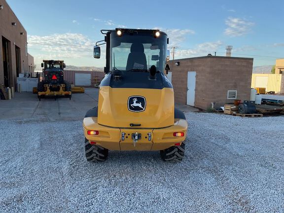 2022 John Deere 324L