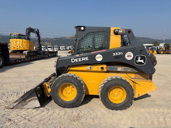 2022 John Deere 332G