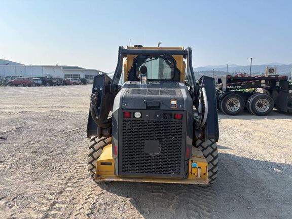 2022 John Deere 332G