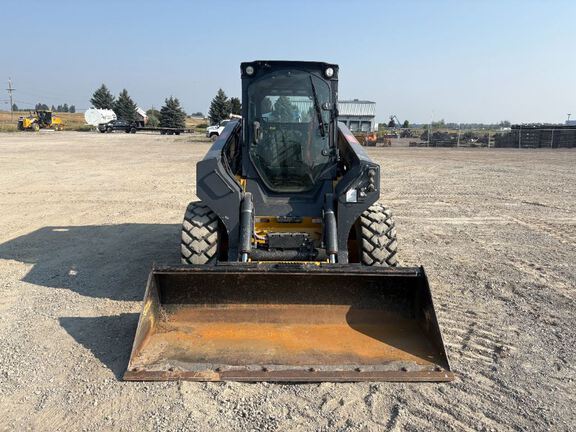 2022 John Deere 332G