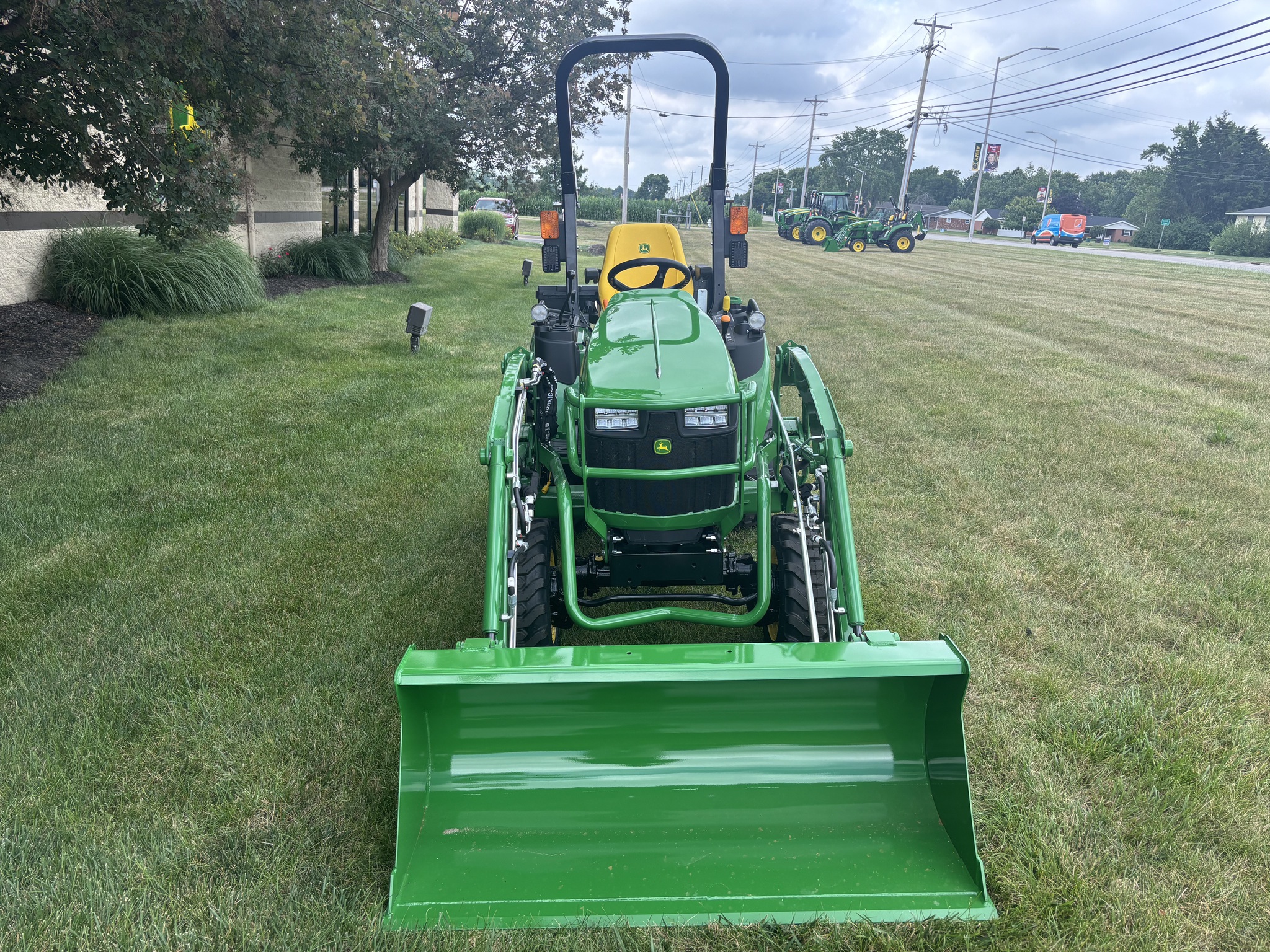 New In-Stock 2026 John Deere 2025R Compact Utility Tractors at Koenig Equipment in Botkins, OH - PhotoXL8