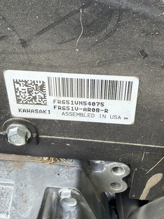 Used 2025 John Deere Z320R Zero Turn Mowers at Koenig Equipment in Franklin, IN - Photo3