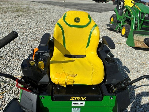 Used 2025 John Deere Z320R Zero Turn Mowers at Koenig Equipment in Greensburg, IN - Photo6