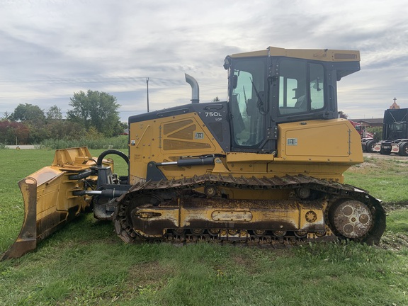 2020 John Deere 750L