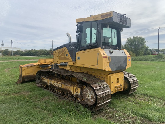 2020 John Deere 750L