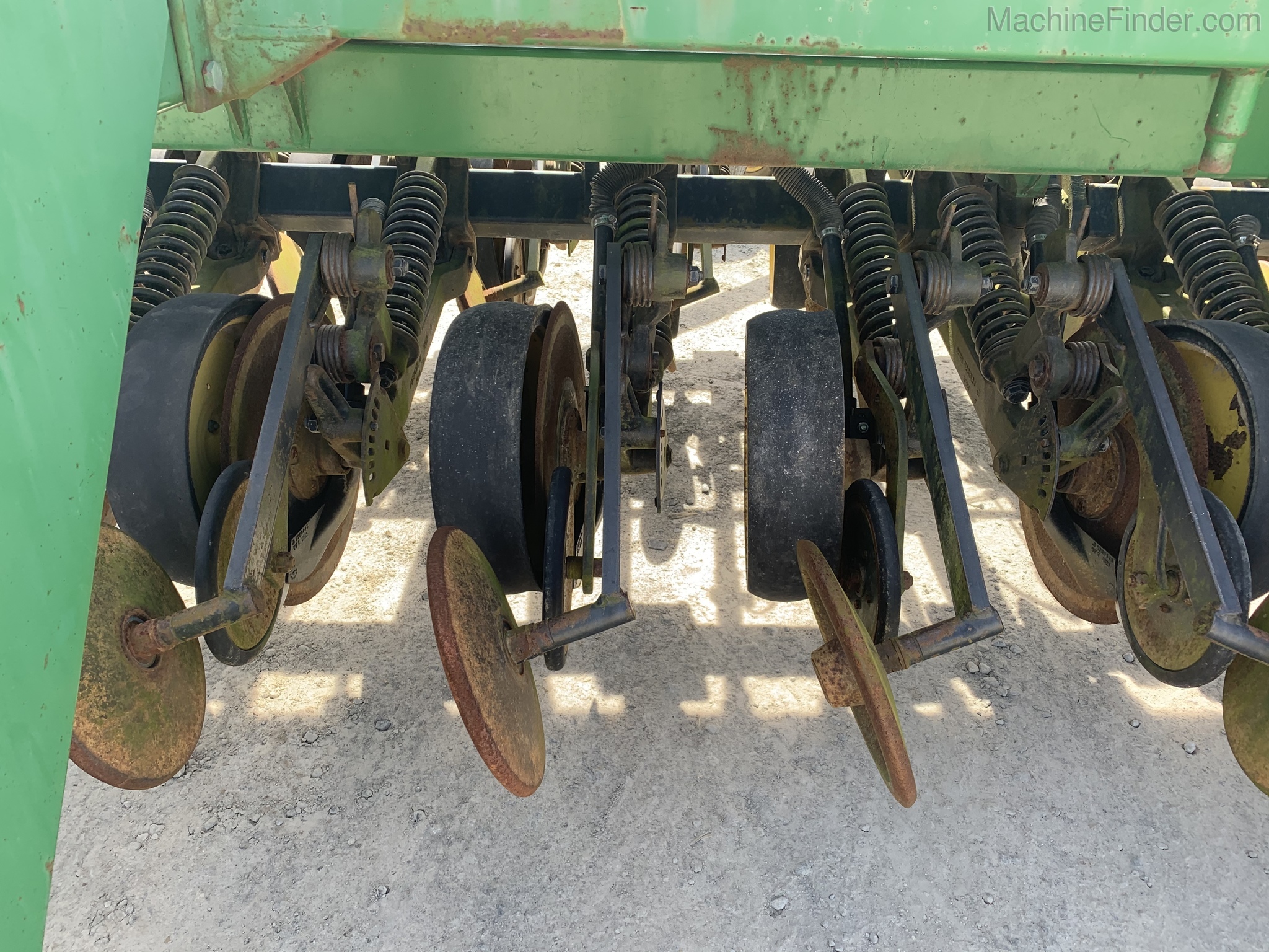 1994 John Deere 750 Image 16