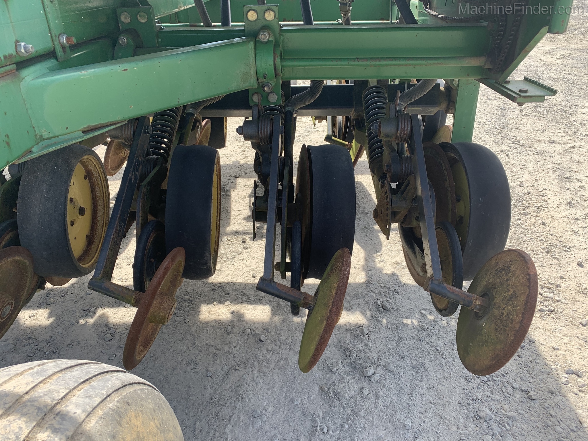 1994 John Deere 750 Image 17