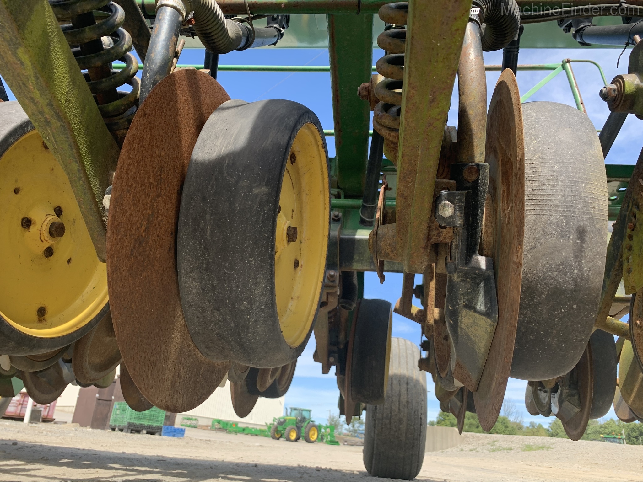 1994 John Deere 750 Image 32