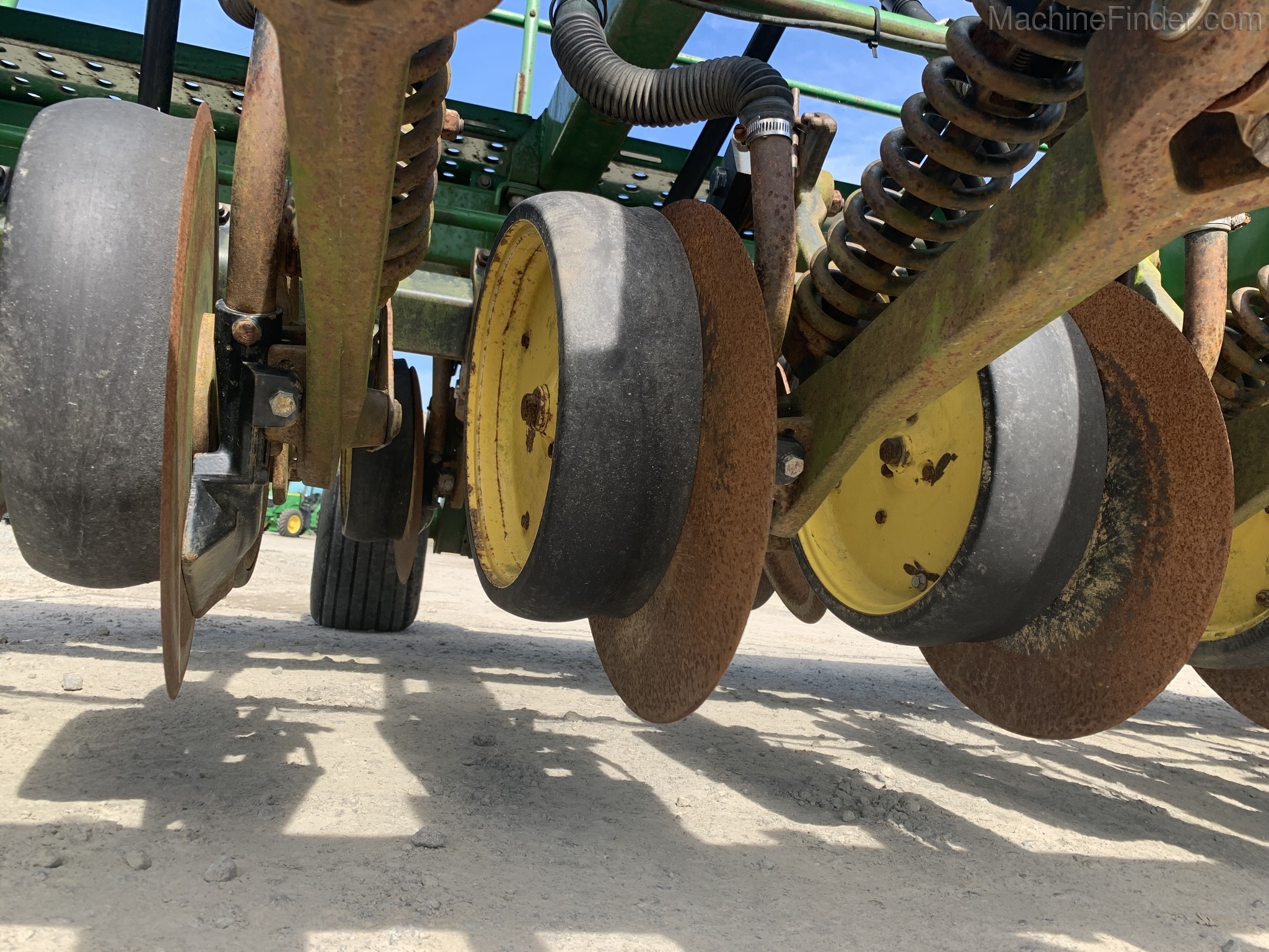 1994 John Deere 750 Image 26