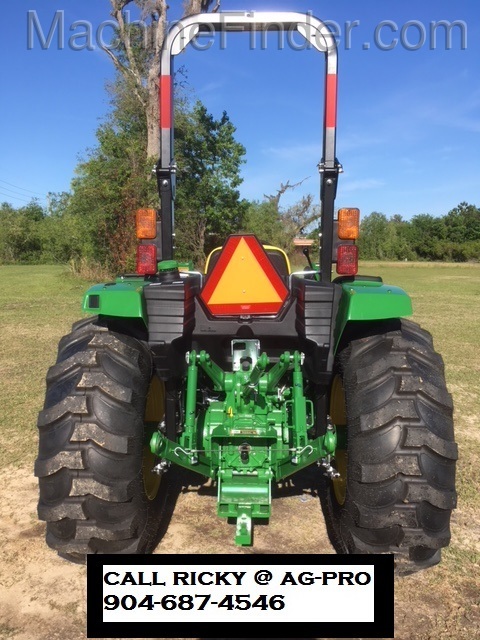 2020 John Deere 4044M Image 6