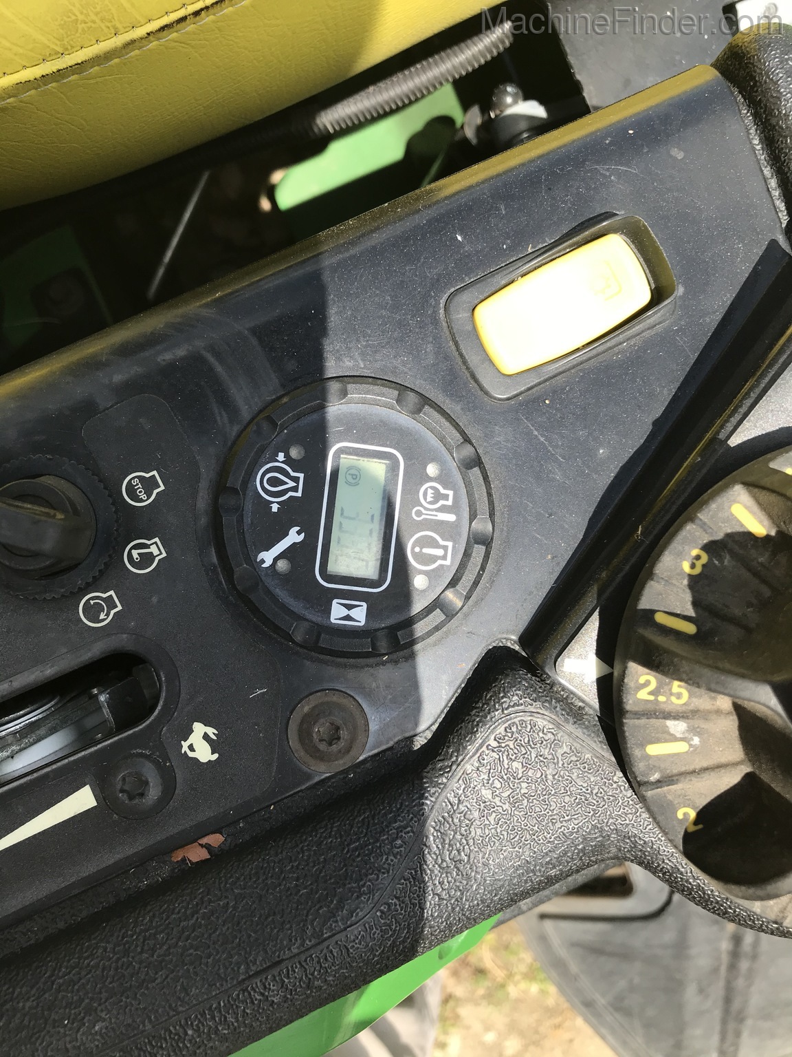 2016 John Deere Z920M Image 6