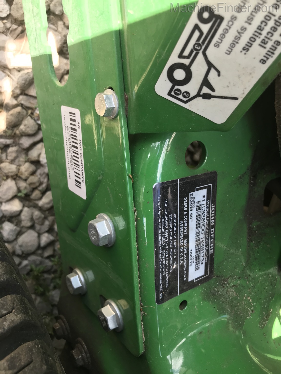 2016 John Deere Z920M Image 5