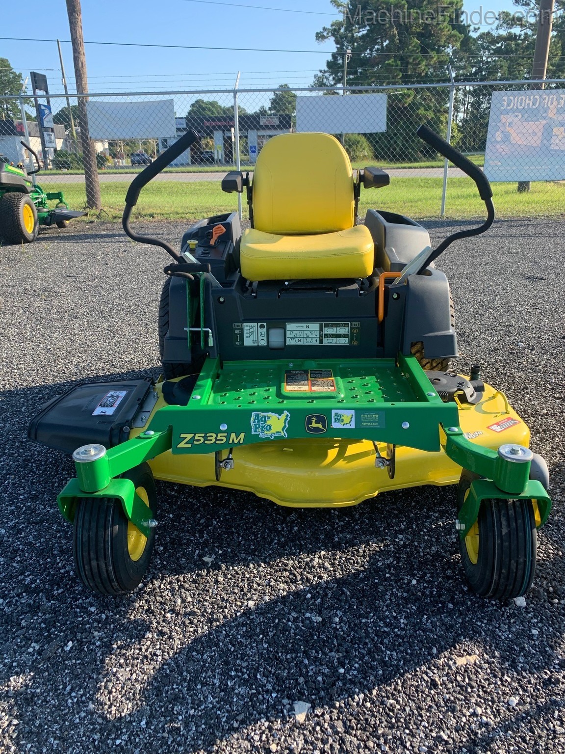 2019 John Deere Z535M Image 4
