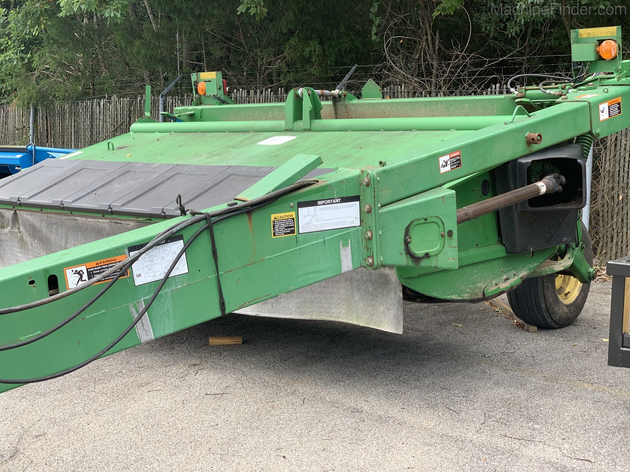 2001 John Deere 936 Image 3