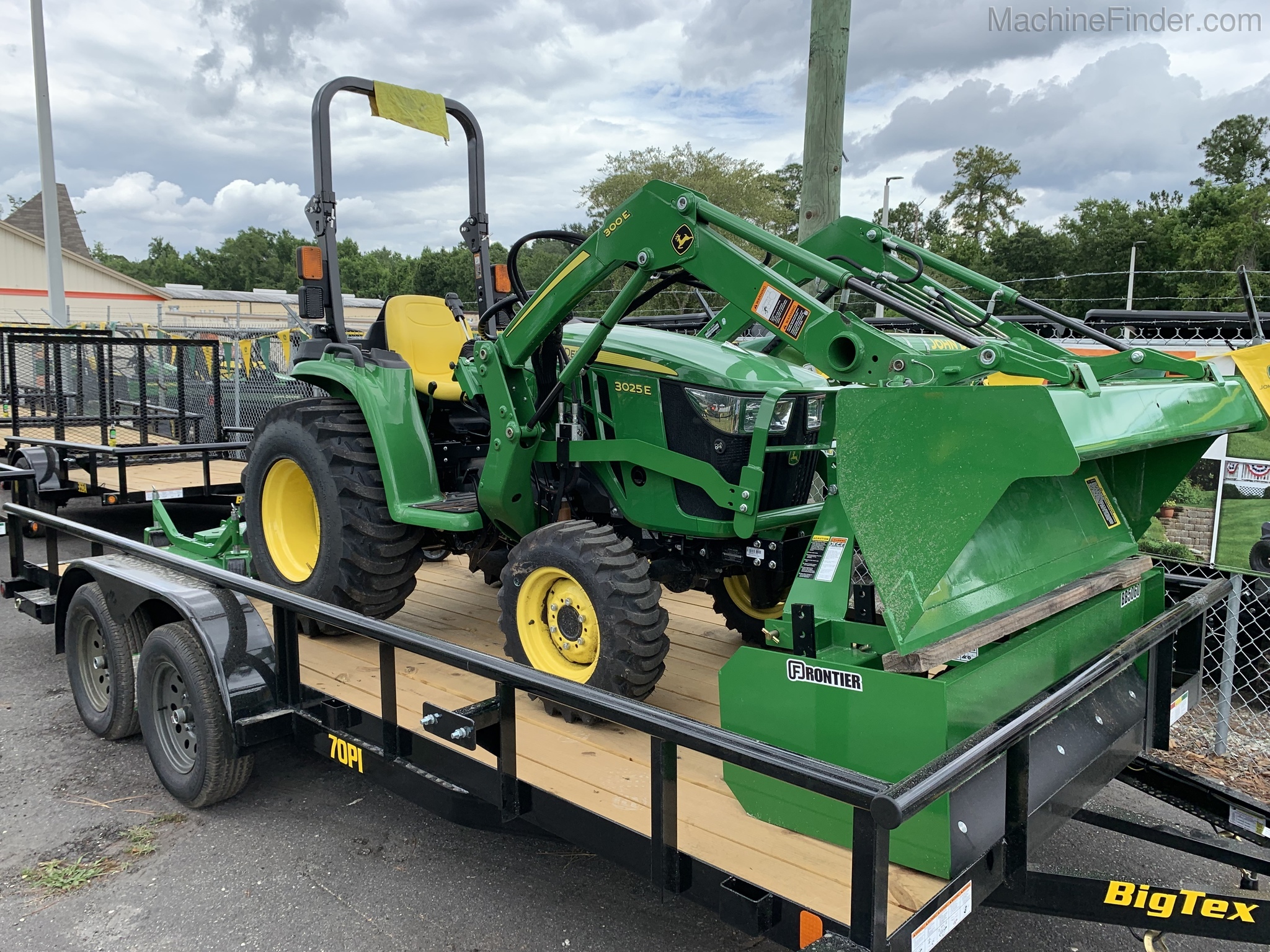 2020 John Deere 3025E Image 1